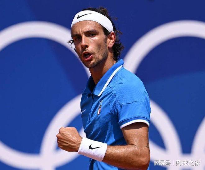 在聚光灯之 在聚光灯之